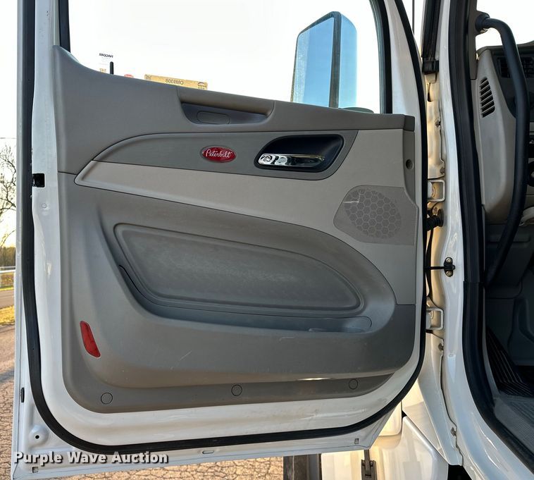 image for item OM9308 2022 Peterbilt  567 dump truck