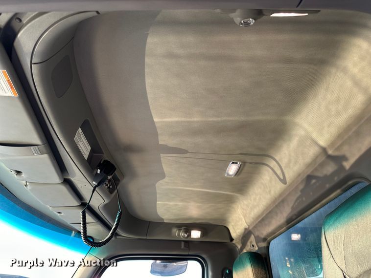 image for item OM9308 2022 Peterbilt  567 dump truck