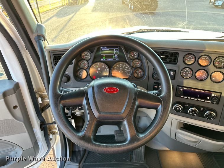 image for item OM9308 2022 Peterbilt  567 dump truck