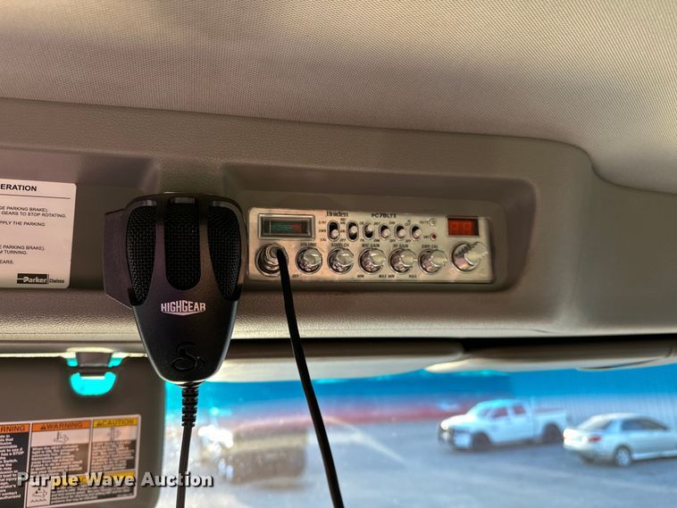 image for item OM9308 2022 Peterbilt  567 dump truck