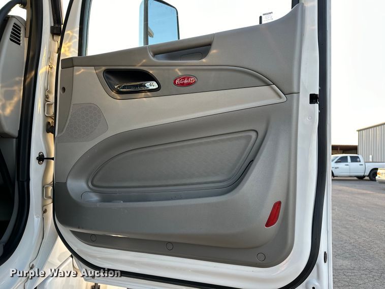 image for item OM9308 2022 Peterbilt  567 dump truck