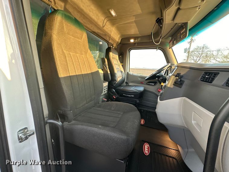 image for item OM9308 2022 Peterbilt  567 dump truck