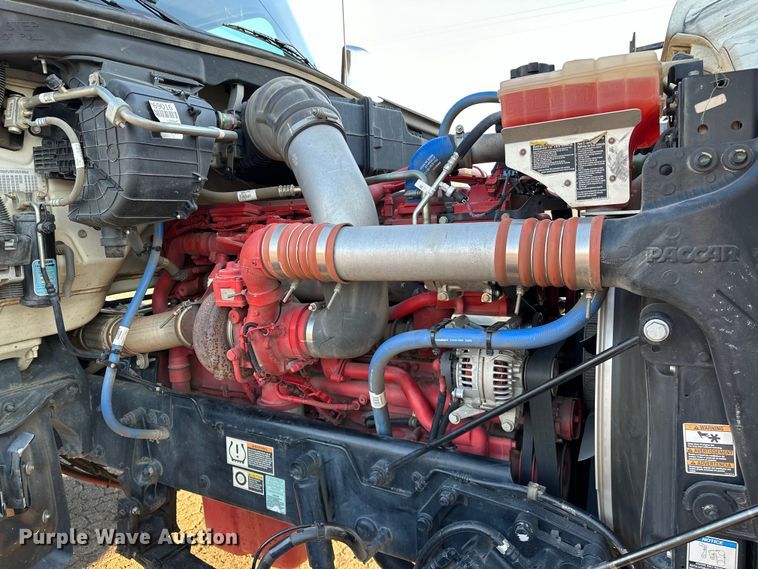 image for item OM9308 2022 Peterbilt  567 dump truck