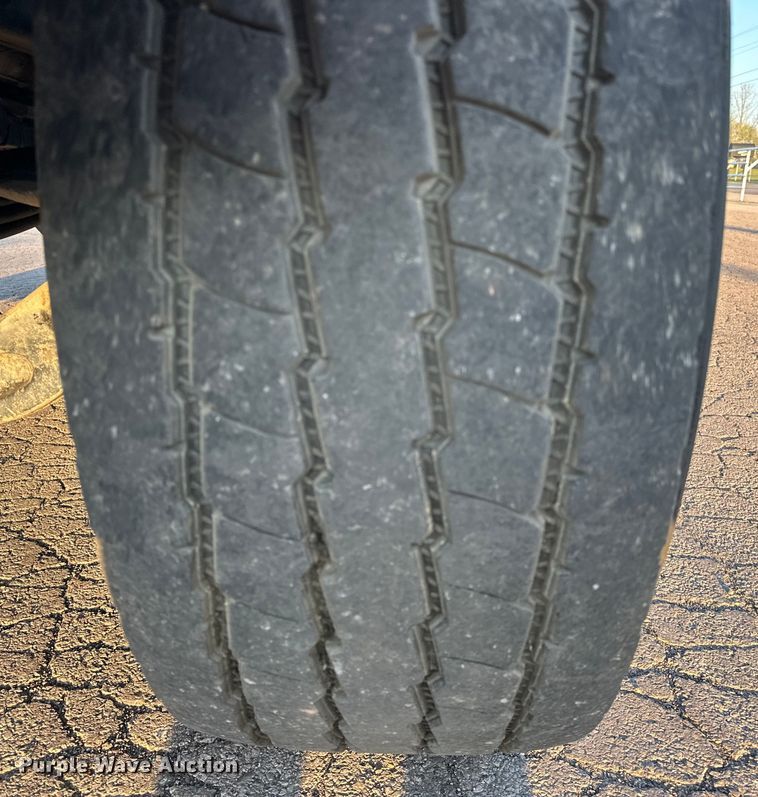 image for item OM9308 2022 Peterbilt  567 dump truck