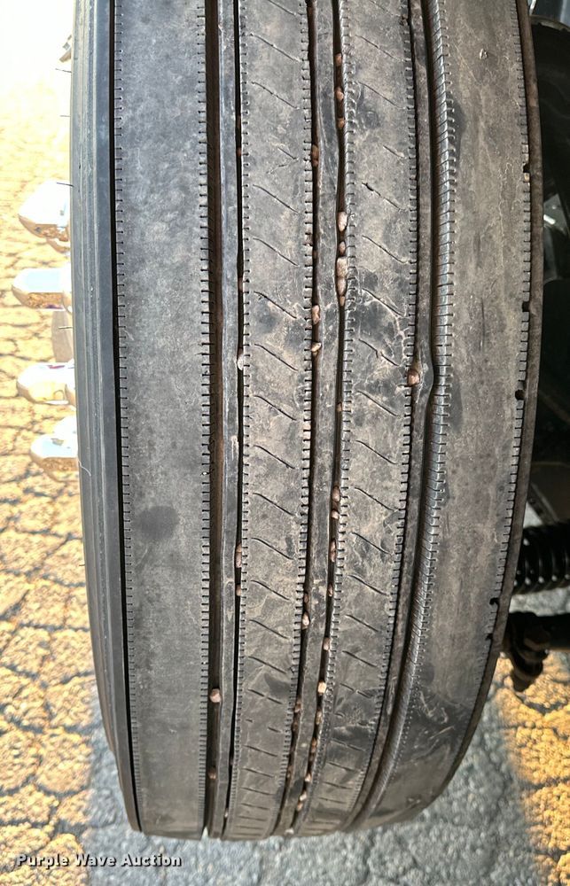 image for item OM9308 2022 Peterbilt  567 dump truck