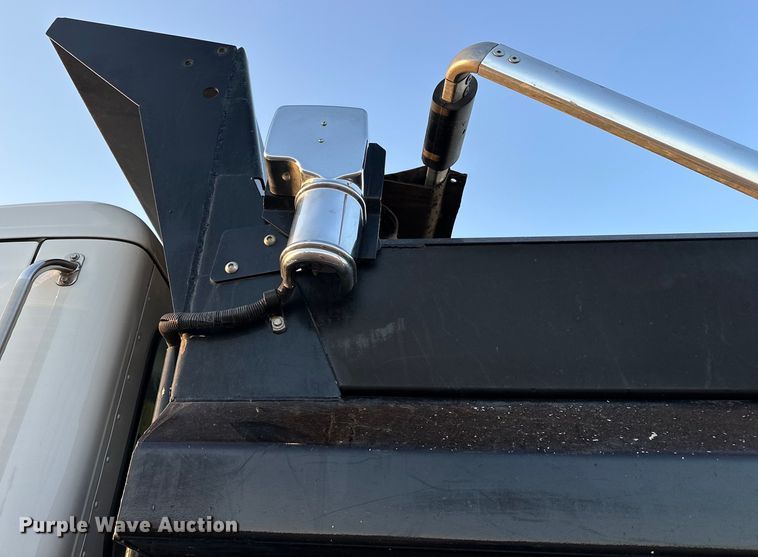 image for item OM9309 2021 Peterbilt  567 dump truck