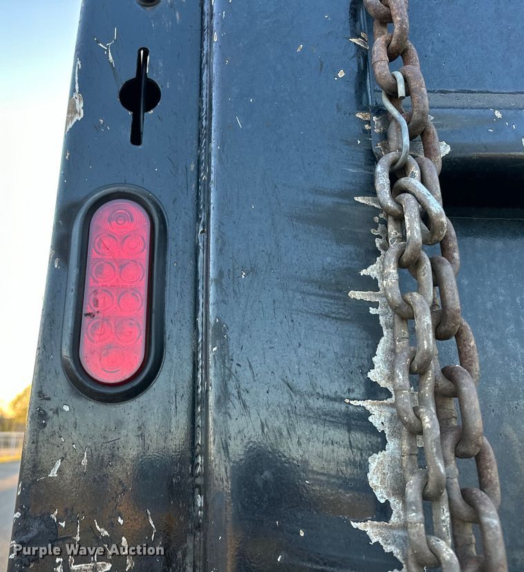 image for item OM9309 2021 Peterbilt  567 dump truck