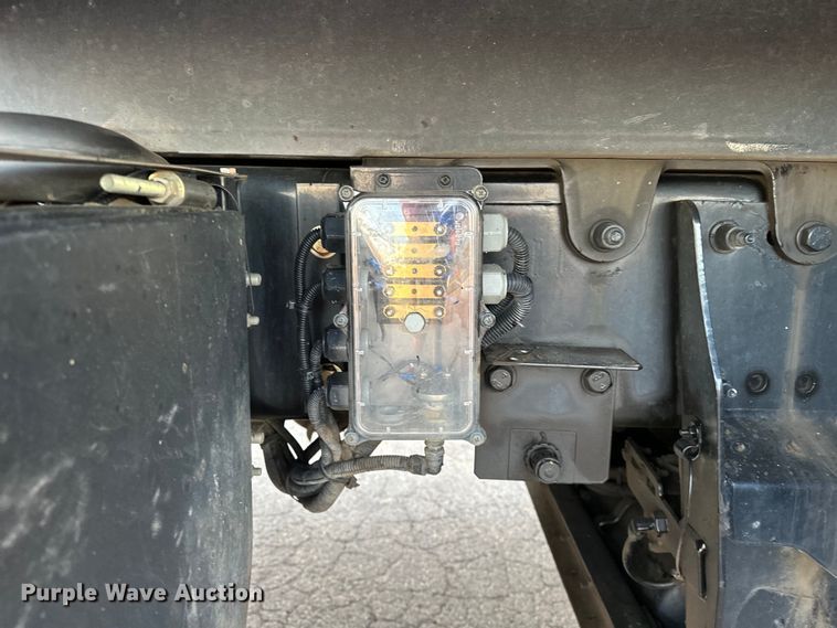 image for item OM9309 2021 Peterbilt  567 dump truck