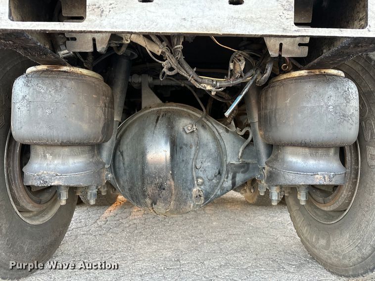 image for item OM9309 2021 Peterbilt  567 dump truck