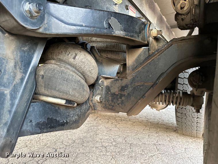 image for item OM9309 2021 Peterbilt  567 dump truck