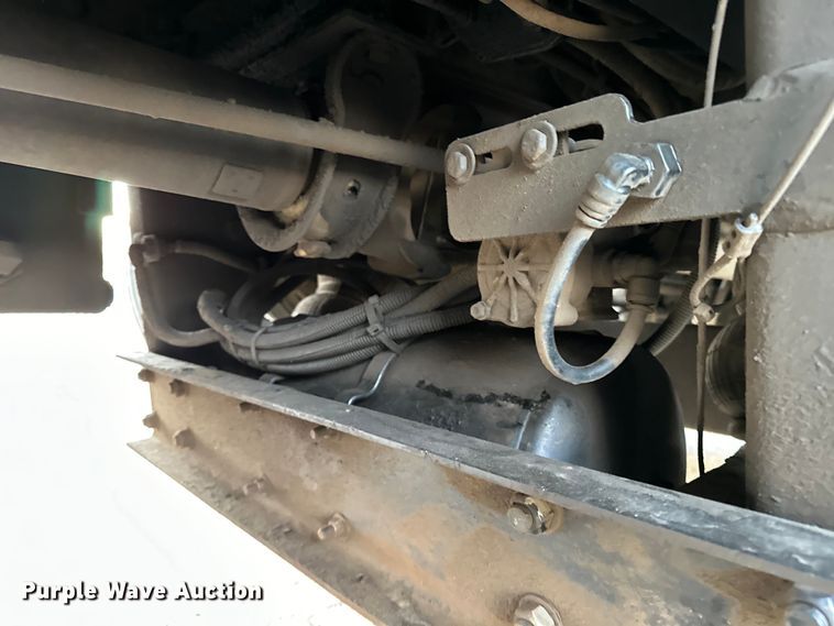 image for item OM9309 2021 Peterbilt  567 dump truck