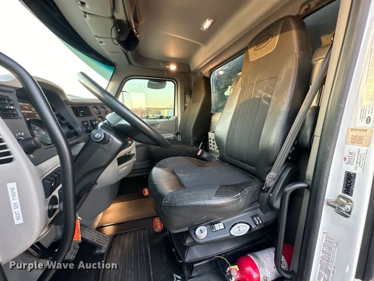 image for item OM9309 2021 Peterbilt  567 dump truck