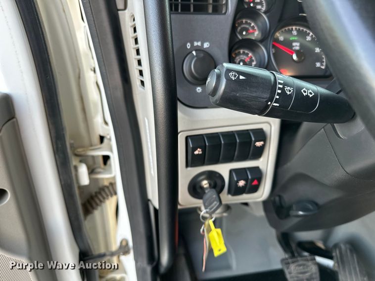 image for item OM9309 2021 Peterbilt  567 dump truck