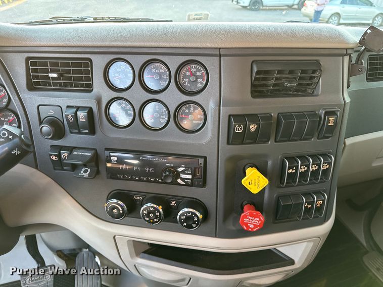 image for item OM9309 2021 Peterbilt  567 dump truck