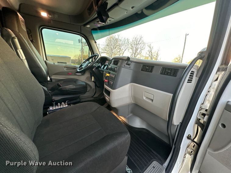 image for item OM9309 2021 Peterbilt  567 dump truck