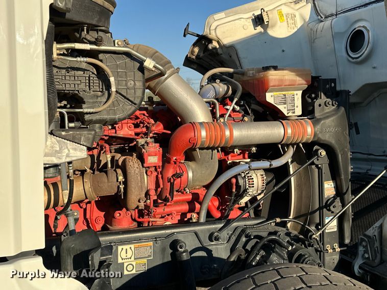 image for item OM9309 2021 Peterbilt  567 dump truck