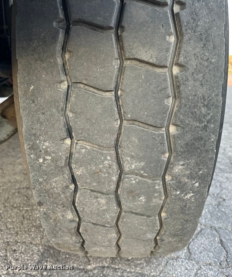 image for item OM9309 2021 Peterbilt  567 dump truck