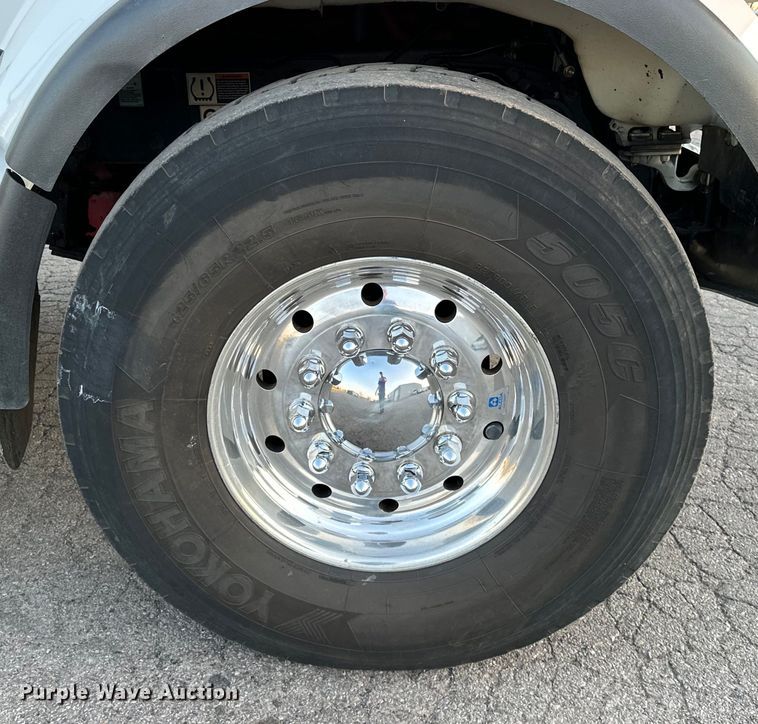 image for item OM9309 2021 Peterbilt  567 dump truck