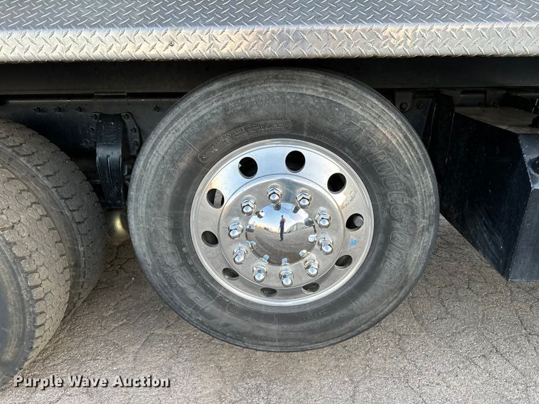 image for item OM9309 2021 Peterbilt  567 dump truck