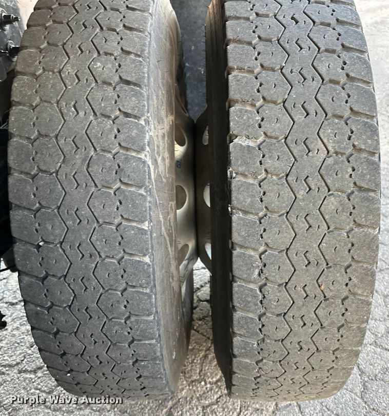 image for item OM9309 2021 Peterbilt  567 dump truck