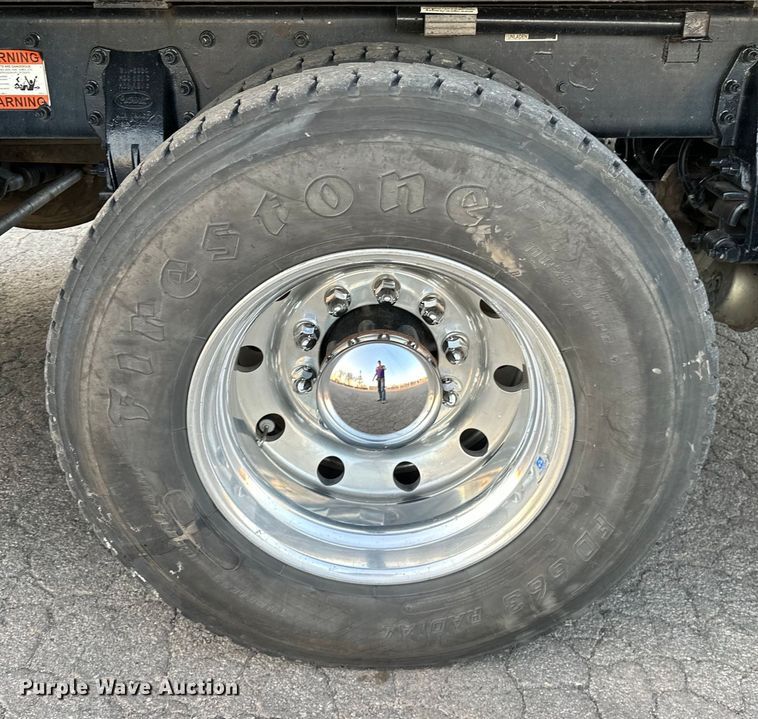 image for item OM9309 2021 Peterbilt  567 dump truck