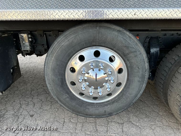 image for item OM9309 2021 Peterbilt  567 dump truck