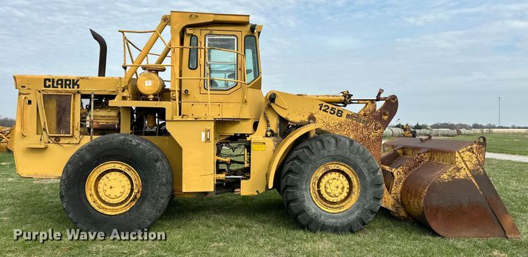 image for item OM9331 1977 Clark 125B wheel loader