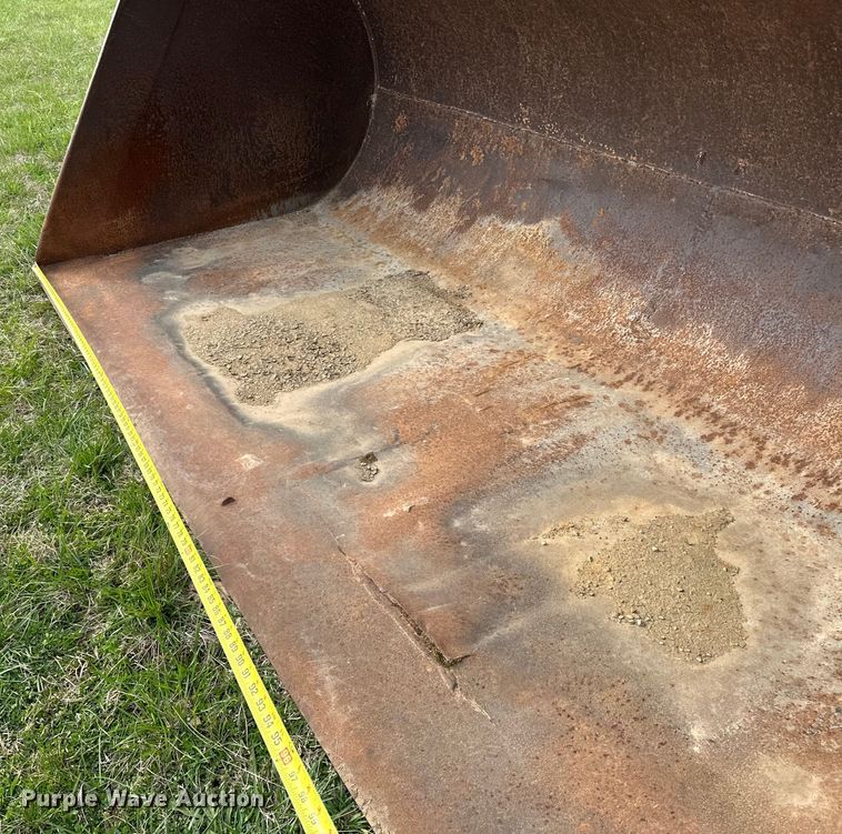 image for item OM9331 1977 Clark 125B wheel loader