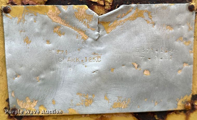 image for item OM9331 1977 Clark 125B wheel loader