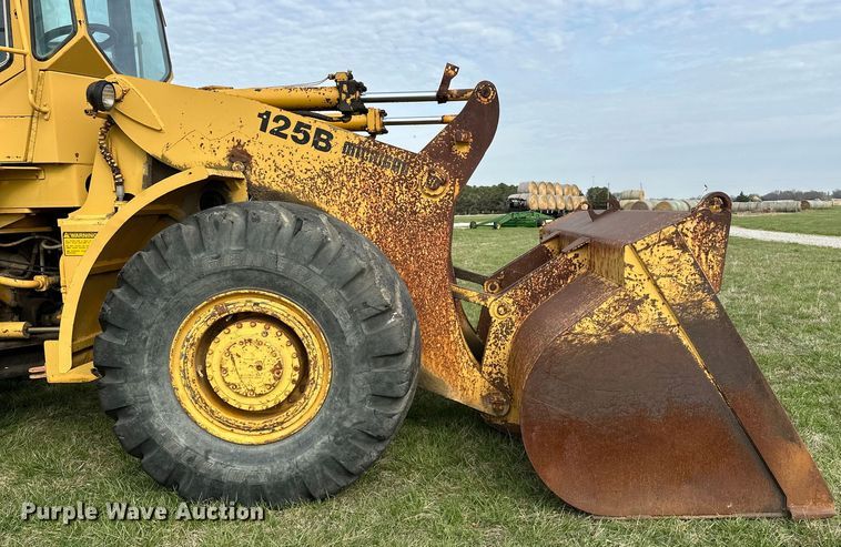 image for item OM9331 1977 Clark 125B wheel loader