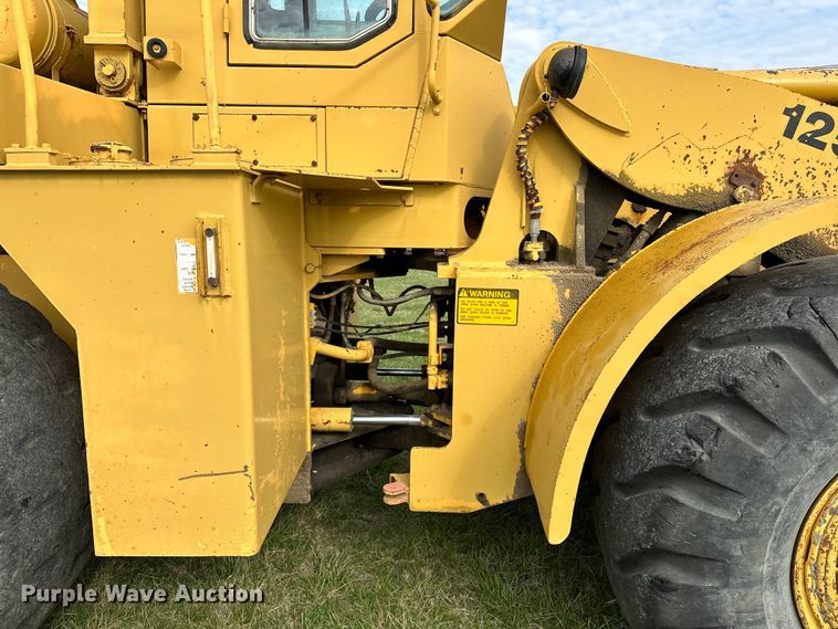 image for item OM9331 1977 Clark 125B wheel loader