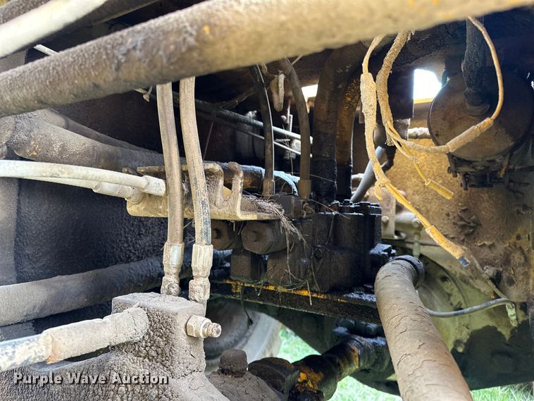 image for item OM9331 1977 Clark 125B wheel loader