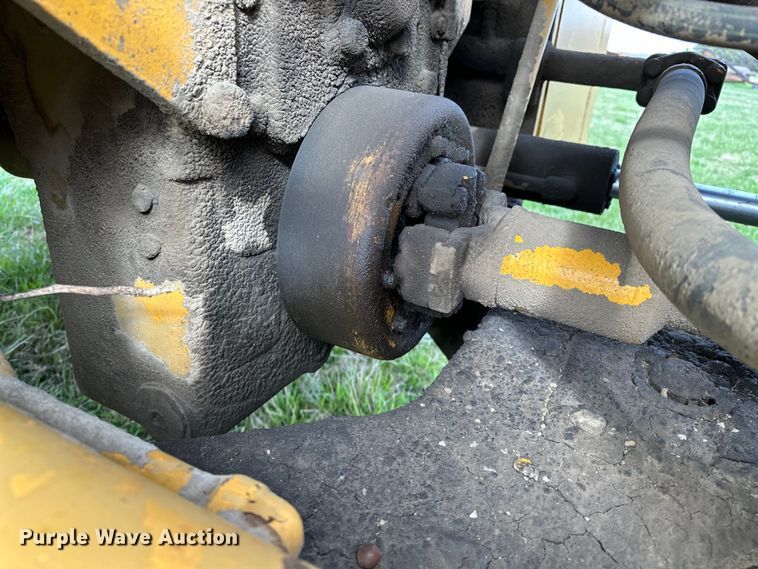 image for item OM9331 1977 Clark 125B wheel loader