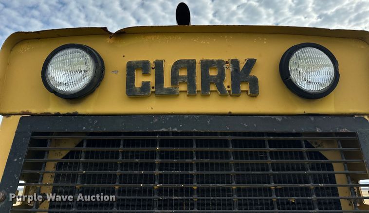 image for item OM9331 1977 Clark 125B wheel loader