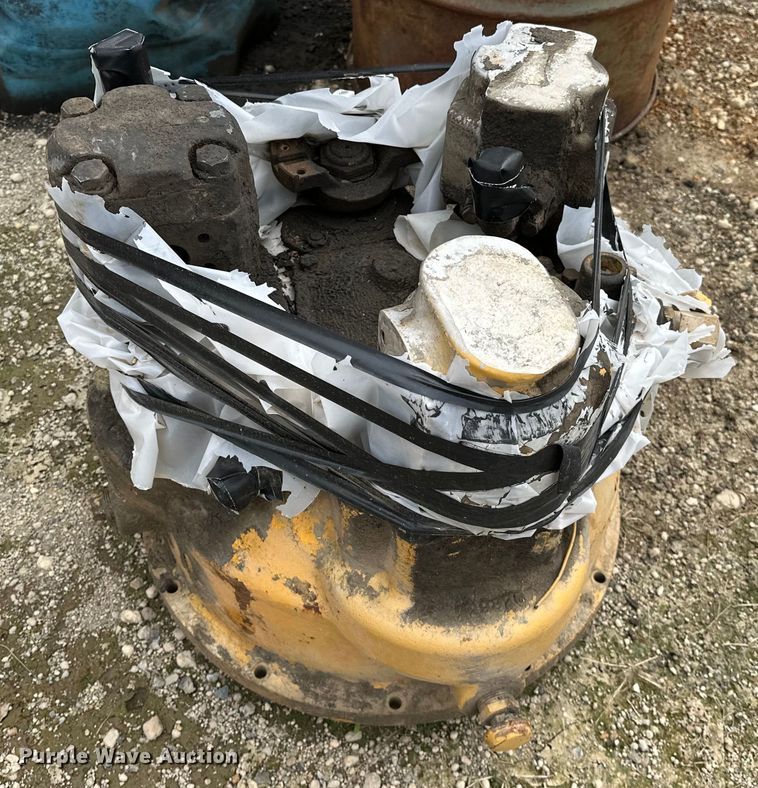 image for item OM9331 1977 Clark 125B wheel loader