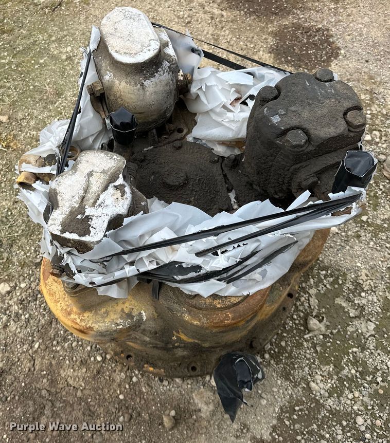 image for item OM9331 1977 Clark 125B wheel loader