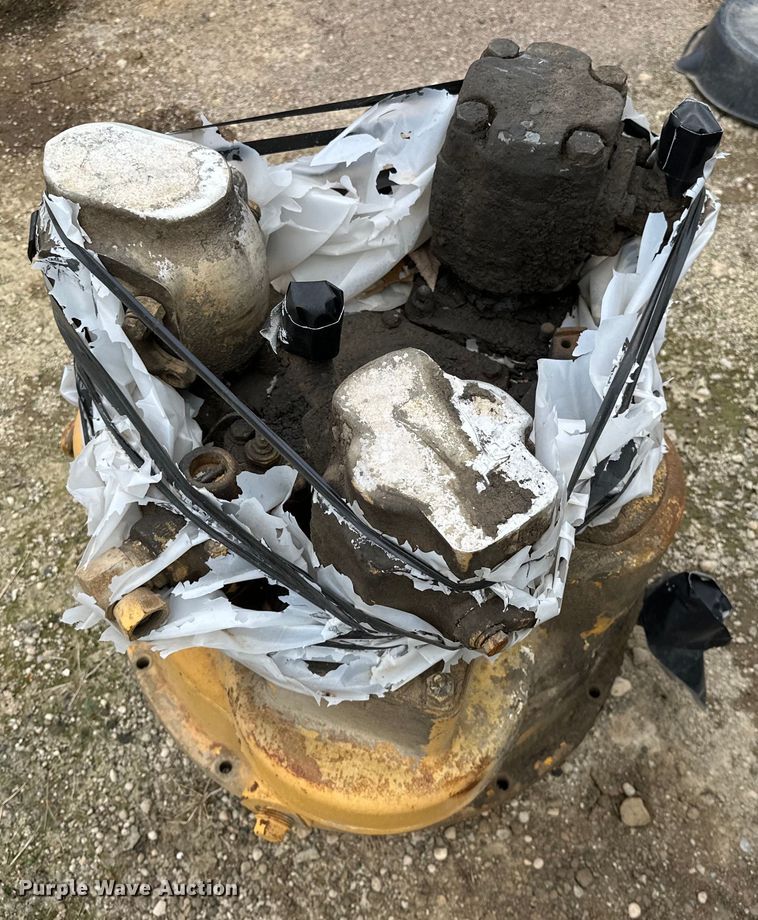 image for item OM9331 1977 Clark 125B wheel loader