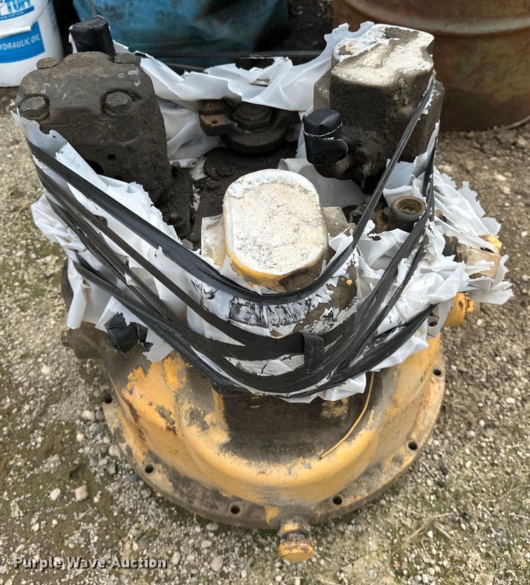 image for item OM9331 1977 Clark 125B wheel loader