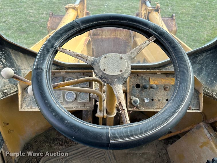 image for item OM9331 1977 Clark 125B wheel loader