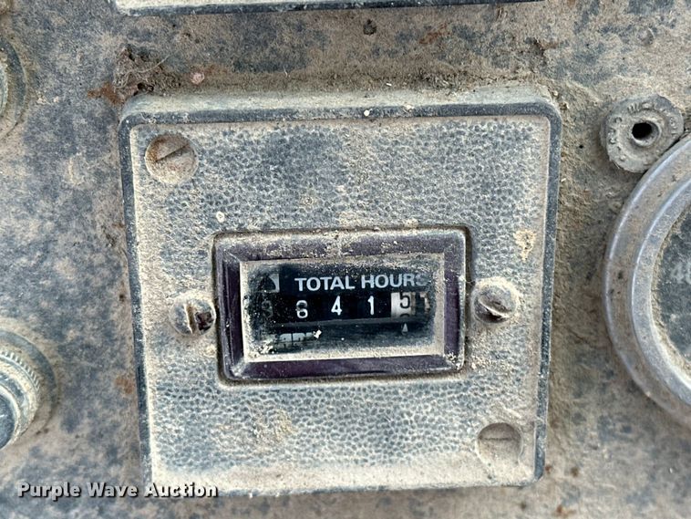 image for item OM9331 1977 Clark 125B wheel loader