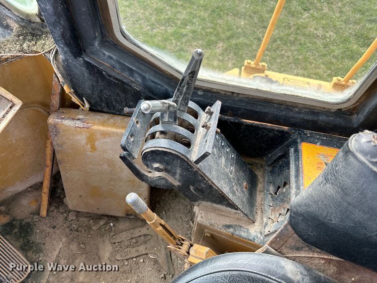 image for item OM9331 1977 Clark 125B wheel loader