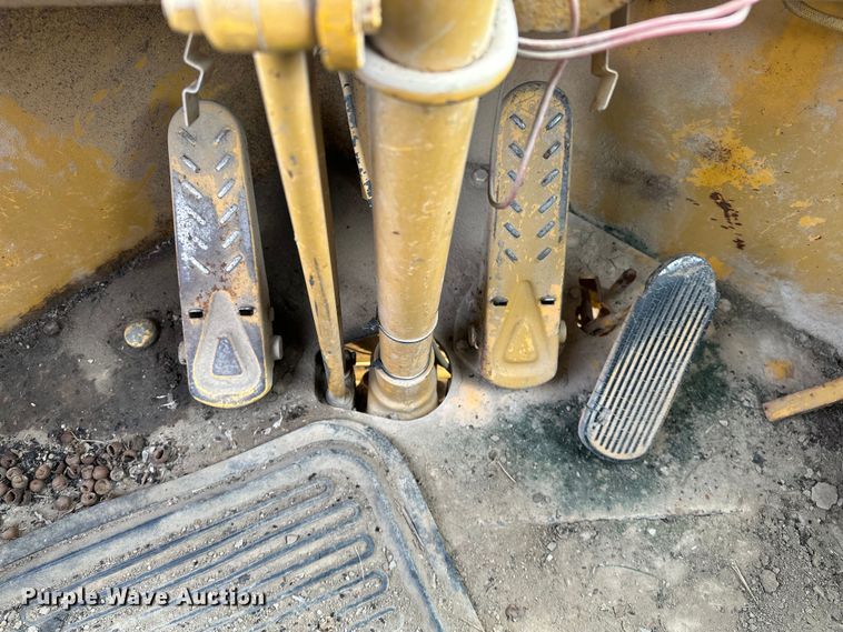 image for item OM9331 1977 Clark 125B wheel loader