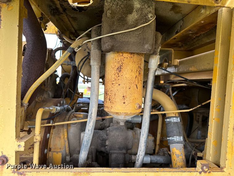 image for item OM9331 1977 Clark 125B wheel loader