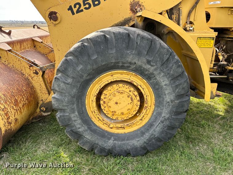 image for item OM9331 1977 Clark 125B wheel loader