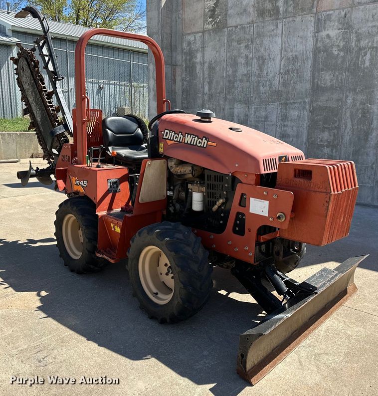 image for item OM9354 2017 Ditch Witch  RT45 trencher
