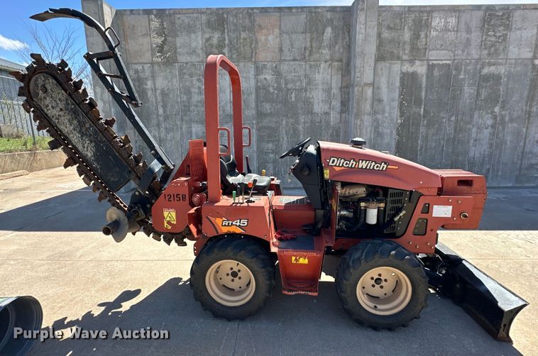 image for item OM9354 2017 Ditch Witch  RT45 trencher