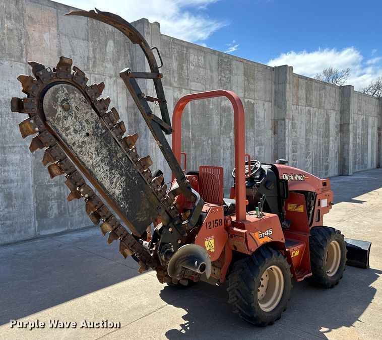 image for item OM9354 2017 Ditch Witch  RT45 trencher