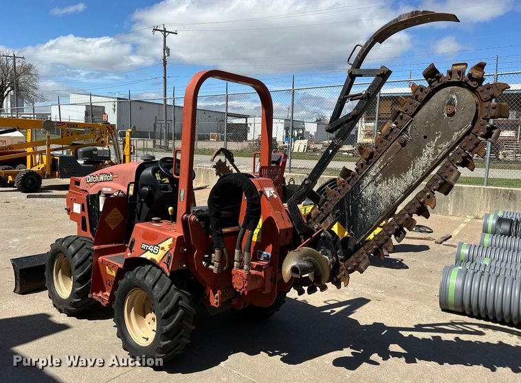image for item OM9354 2017 Ditch Witch  RT45 trencher