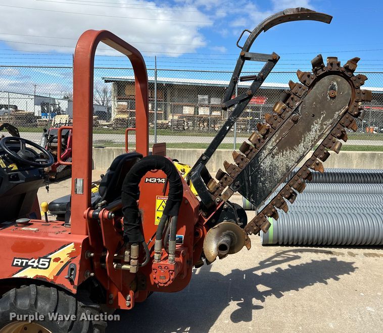 image for item OM9354 2017 Ditch Witch  RT45 trencher