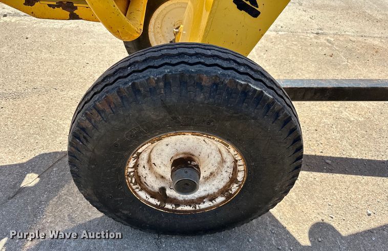 image for item OM9357 Ground Hog HD99-H post hole auger